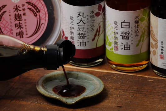 Tamari vs Soy Sauce: What’s the Difference?